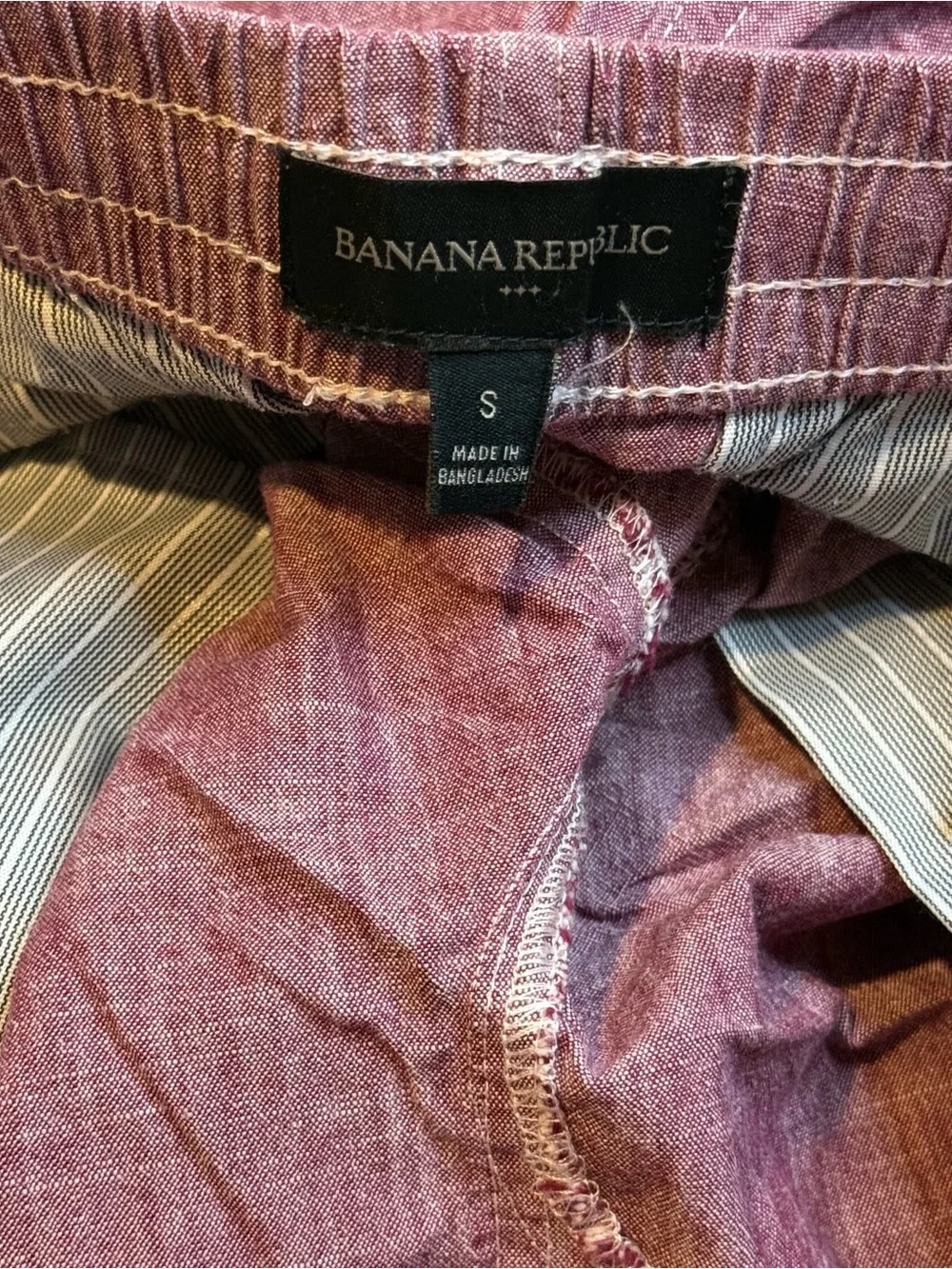 Banana Republic Men's size small casual Drawstring Shorts 8” inseam no liner